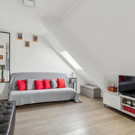 Studio Pres De Republique By Weekome