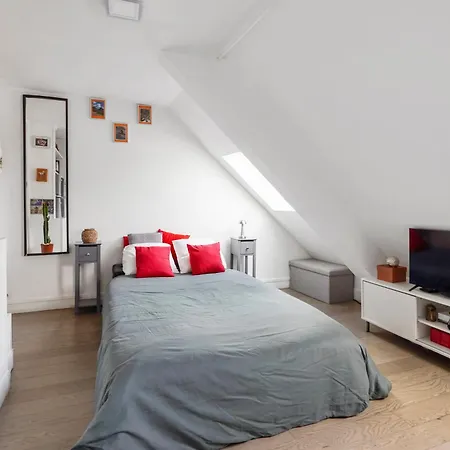 Apartment Studio Pres De Republique By Weekome *