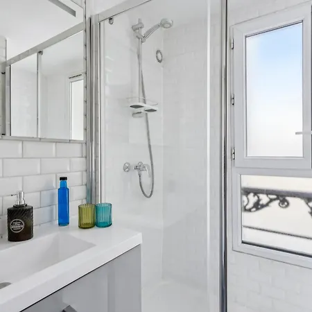 Apartment Studio Pres De Republique By Weekome Paris